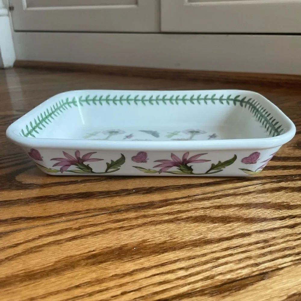 PORTMEIRION BOTANIC GARDEN DAISY LASAGNA DISH GREEN LAUREL BAND